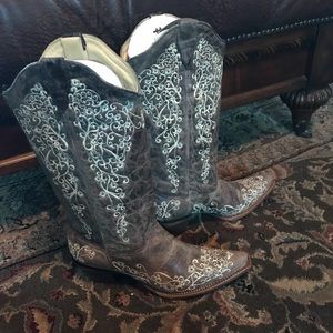 Women’s Corral cowboy boots size 11B